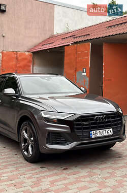 Внедорожник / Кроссовер Audi Q8 2018 в 