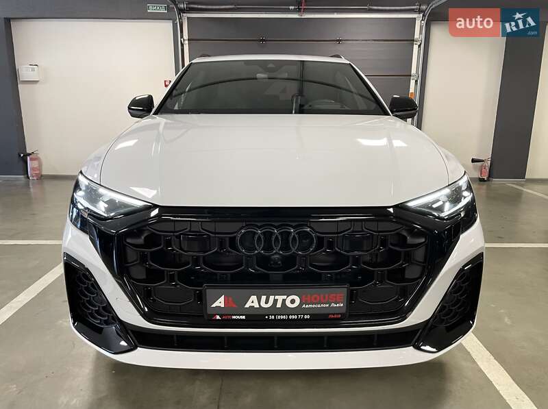 Позашляховик / Кросовер Audi Q8 2024 в Львові