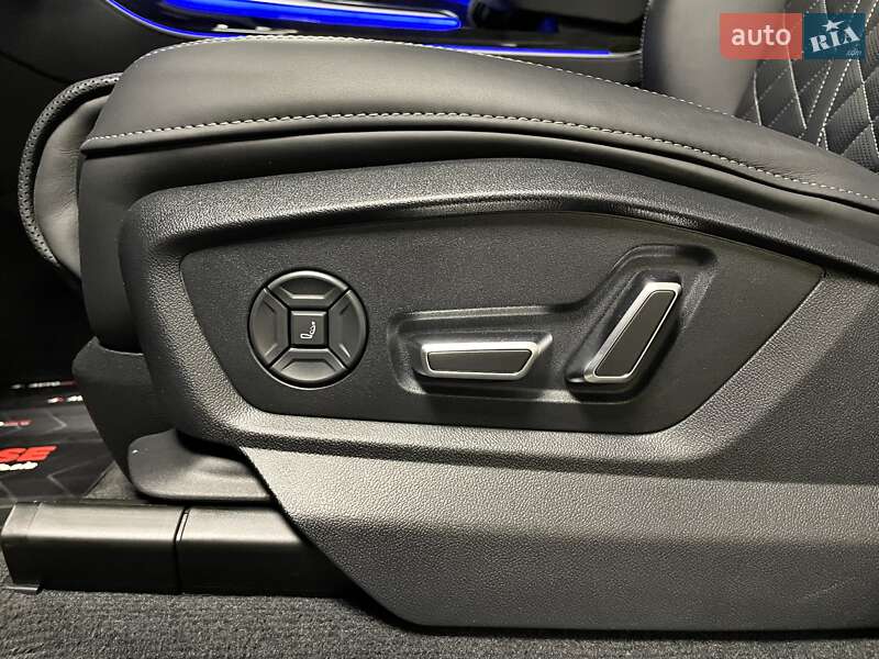 Позашляховик / Кросовер Audi Q8 2024 в Львові