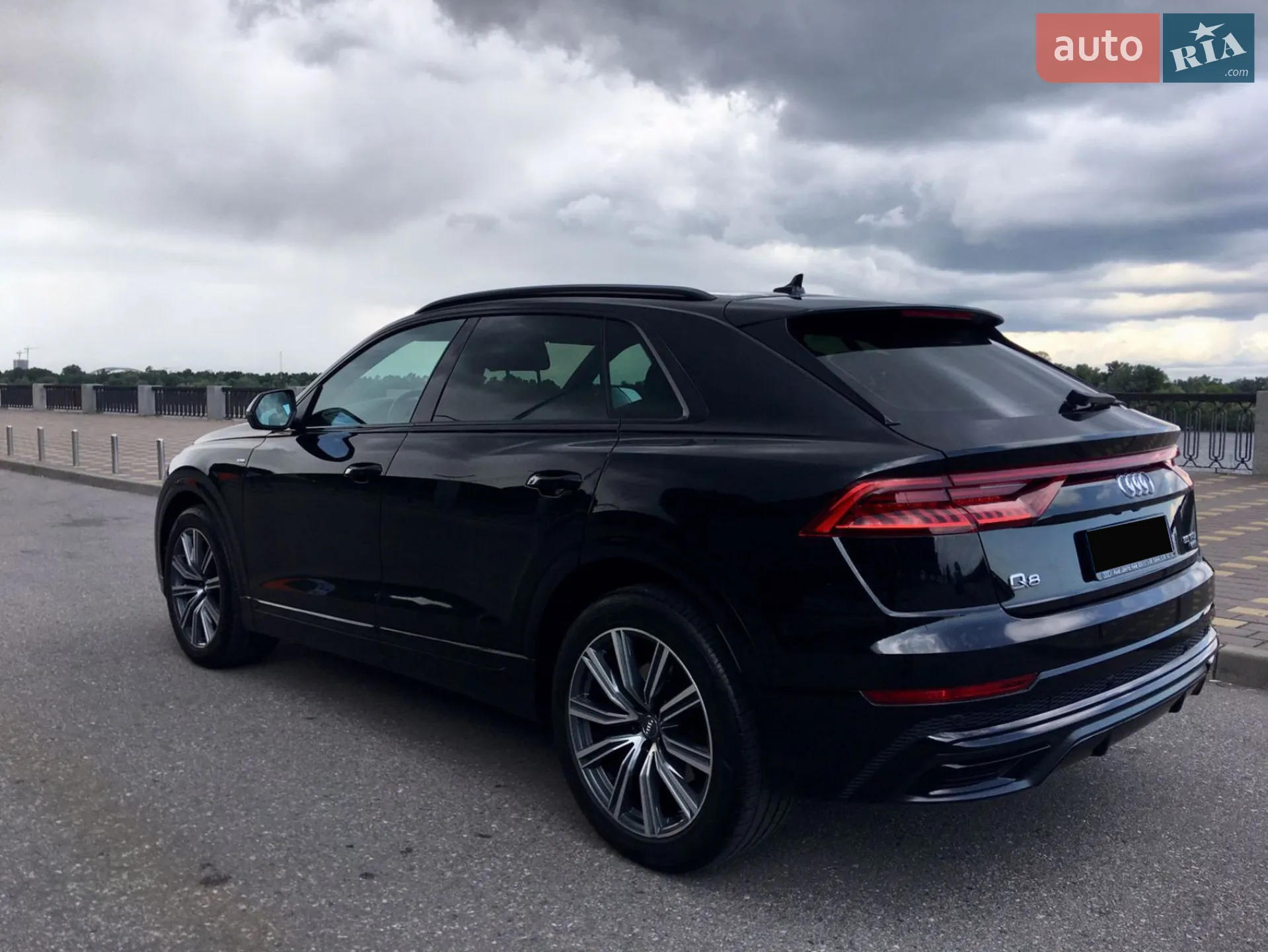 2018 Audi Q8 - мініатюра 2