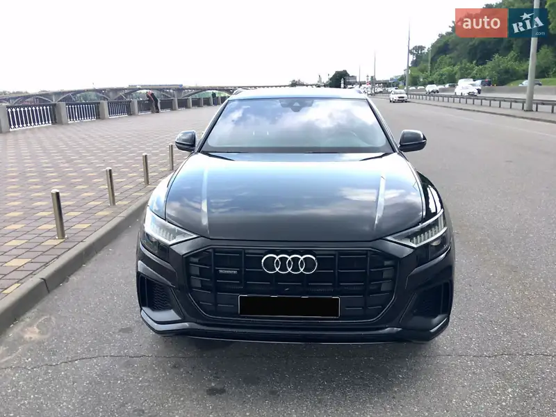 Audi Q8
