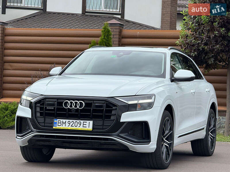 Внедорожник / Кроссовер Audi Q8 2020 в Киеве