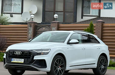 Внедорожник / Кроссовер Audi Q8 2020 в 