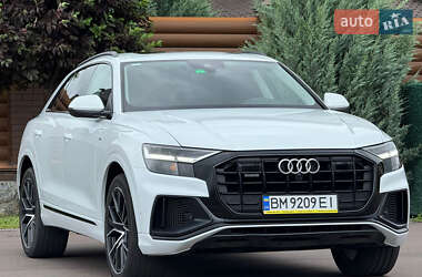 Внедорожник / Кроссовер Audi Q8 2020 в 