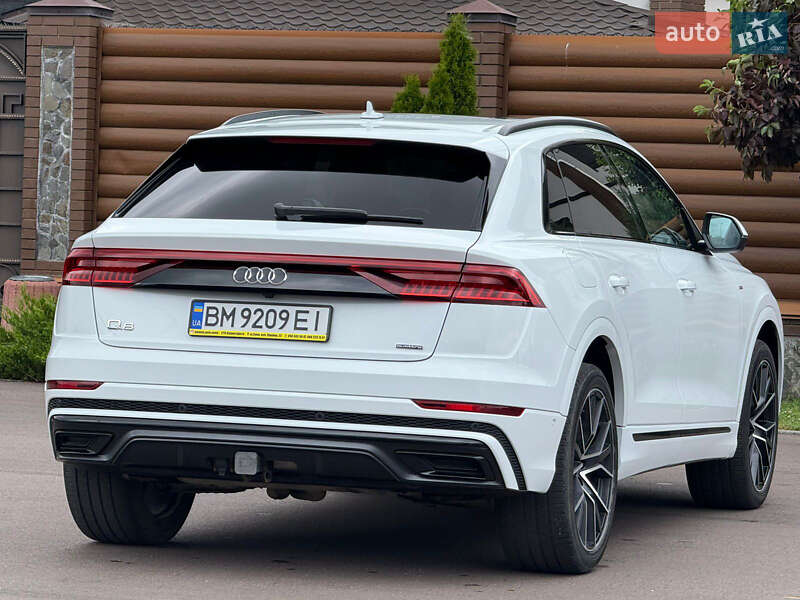 Внедорожник / Кроссовер Audi Q8 2020 в Киеве