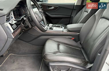 Внедорожник / Кроссовер Audi Q8 2020 в 