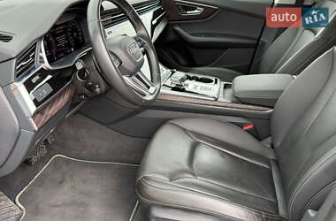Внедорожник / Кроссовер Audi Q8 2020 в 