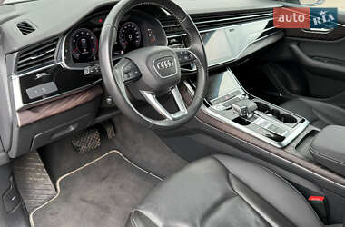 Внедорожник / Кроссовер Audi Q8 2020 в 