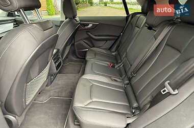Внедорожник / Кроссовер Audi Q8 2020 в 
