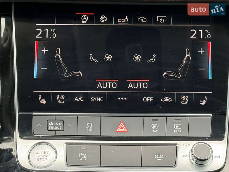 Внедорожник / Кроссовер Audi Q8 2020 в Киеве