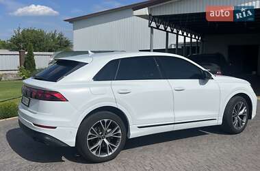 Внедорожник / Кроссовер Audi Q8 2023 в 