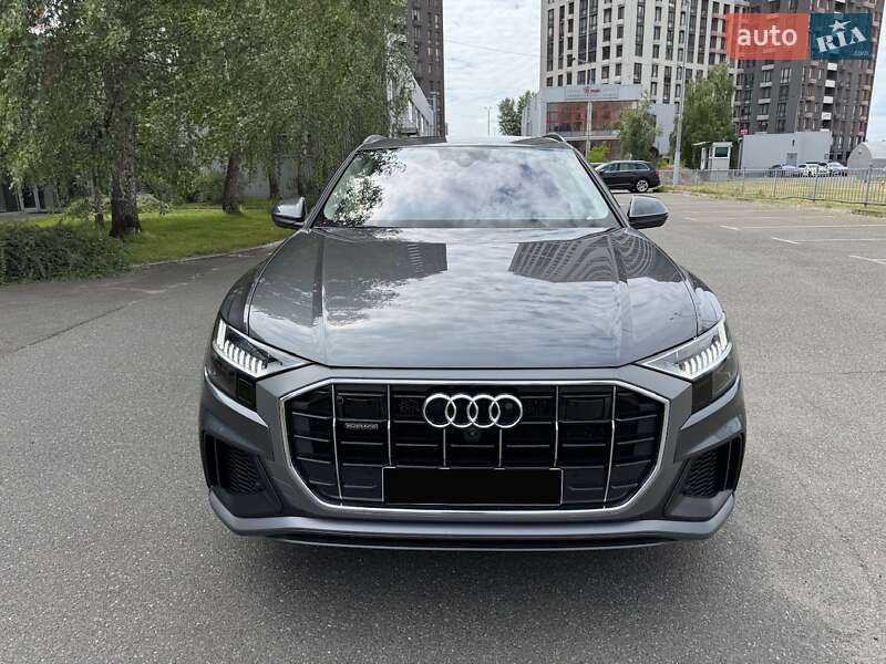 Внедорожник / Кроссовер Audi Q8 2018 в Киеве