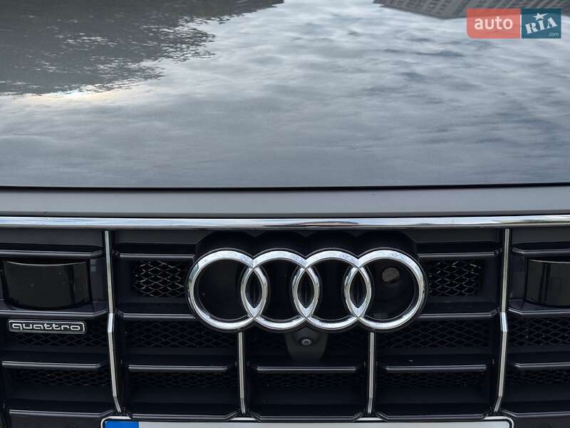 Внедорожник / Кроссовер Audi Q8 2018 в Киеве