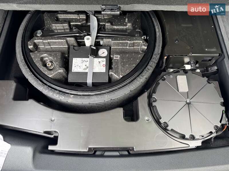 Внедорожник / Кроссовер Audi Q8 2018 в Киеве