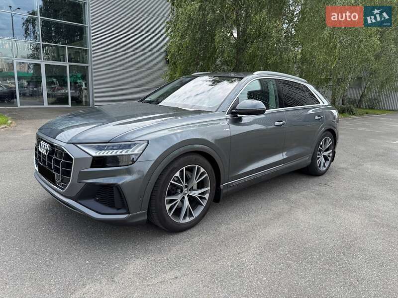Внедорожник / Кроссовер Audi Q8 2018 в Киеве