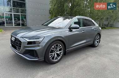 Внедорожник / Кроссовер Audi Q8 2018 в 