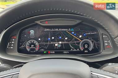 Внедорожник / Кроссовер Audi Q8 2018 в 
