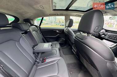Внедорожник / Кроссовер Audi Q8 2018 в 