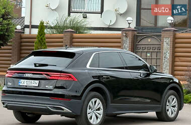 Внедорожник / Кроссовер Audi Q8 2019 в 
