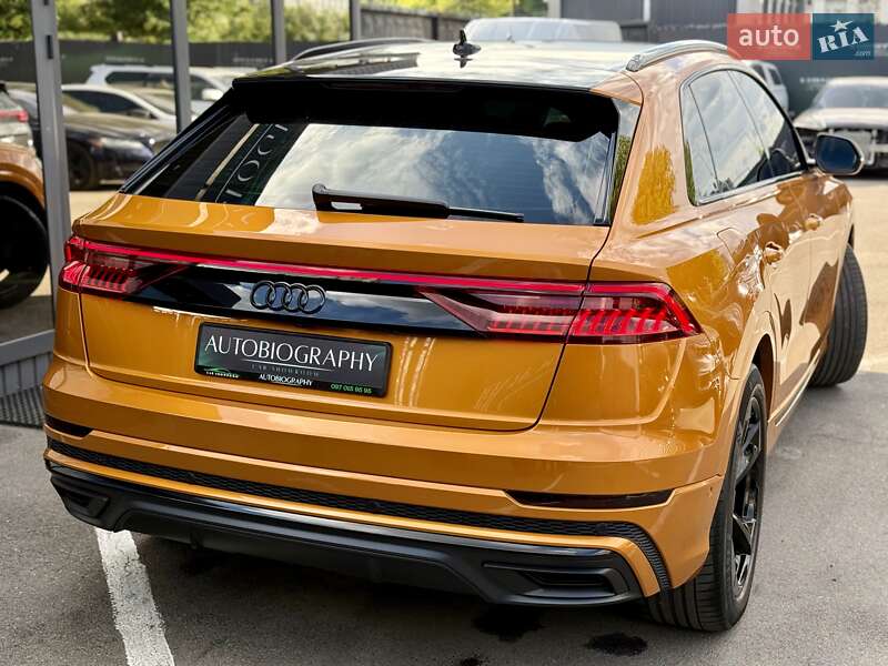 Внедорожник / Кроссовер Audi Q8 2018 в Киеве