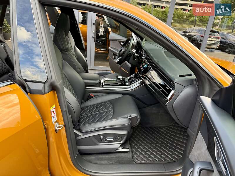 Внедорожник / Кроссовер Audi Q8 2018 в Киеве