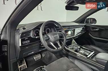 Внедорожник / Кроссовер Audi Q8 2022 в 