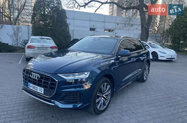 Позашляховик / Кросовер Audi Q8 2019 в 