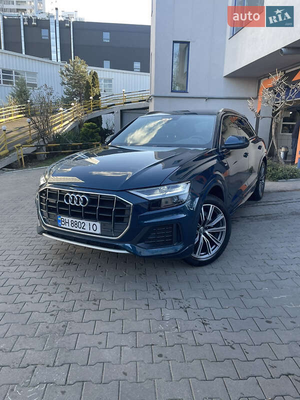 Позашляховик / Кросовер Audi Q8 2019 в Одесі