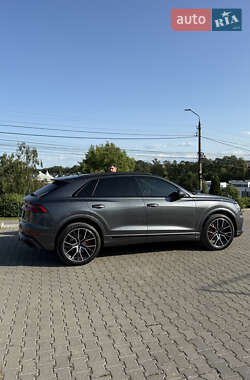 Внедорожник / Кроссовер Audi Q8 2020 в 