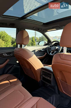Внедорожник / Кроссовер Audi Q8 2020 в 
