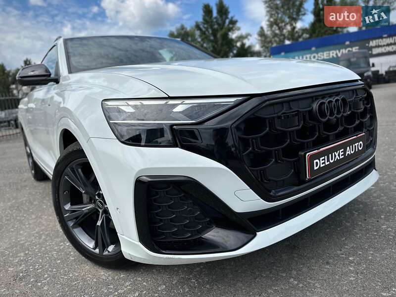 Позашляховик / Кросовер Audi Q8 2025 в Києві
