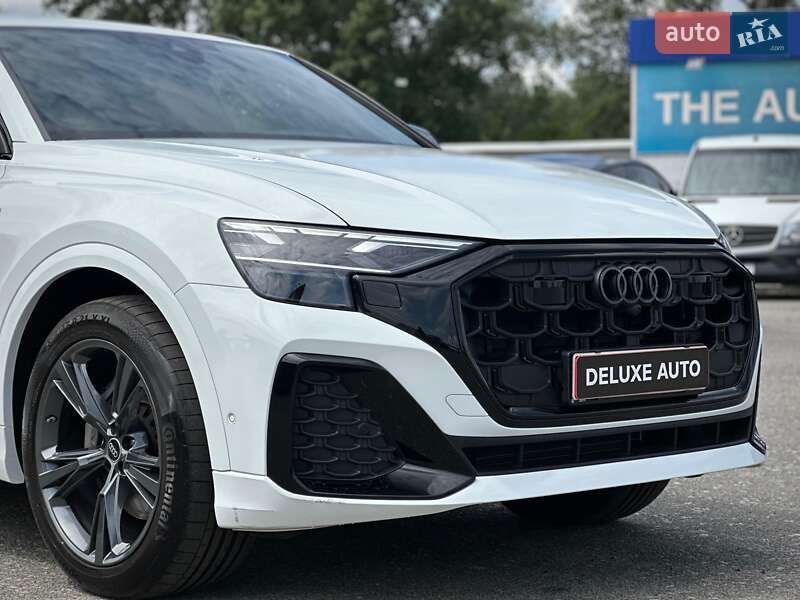 Позашляховик / Кросовер Audi Q8 2025 в Києві