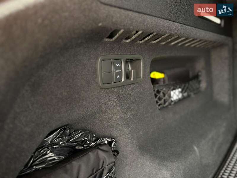 Позашляховик / Кросовер Audi Q8 2025 в Києві