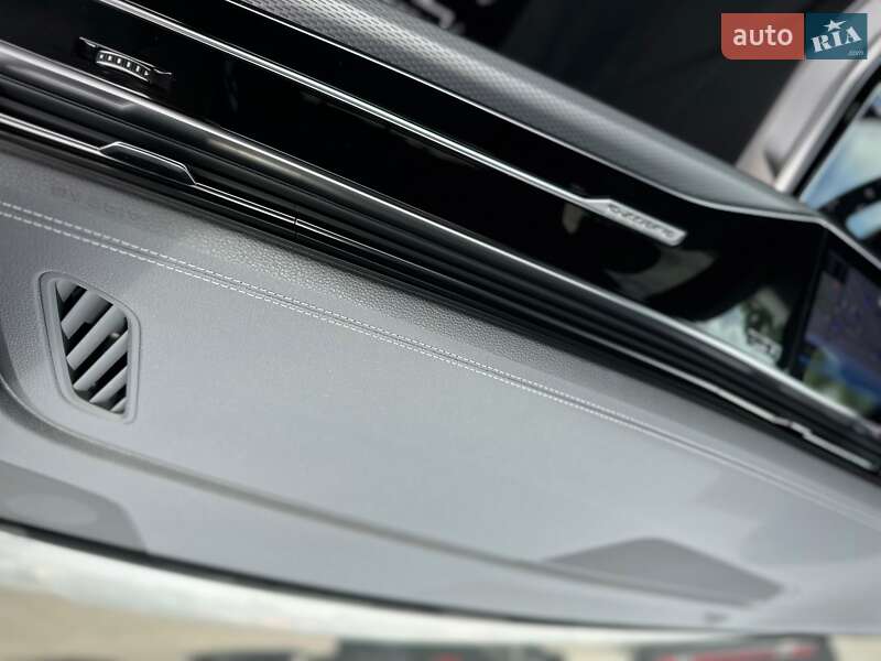 Позашляховик / Кросовер Audi Q8 2025 в Києві