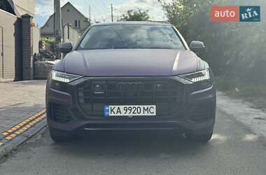 Внедорожник / Кроссовер Audi Q8 2021 в 