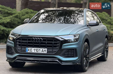 Внедорожник / Кроссовер Audi Q8 2018 в 