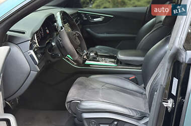 Внедорожник / Кроссовер Audi Q8 2018 в 