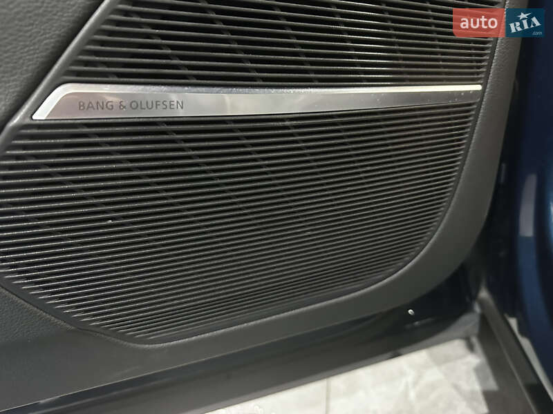 Внедорожник / Кроссовер Audi Q8 2022 в Броварах