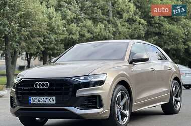Внедорожник / Кроссовер Audi Q8 2018 в 