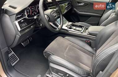 Внедорожник / Кроссовер Audi Q8 2018 в 