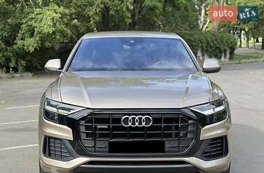 Внедорожник / Кроссовер Audi Q8 2018 в 