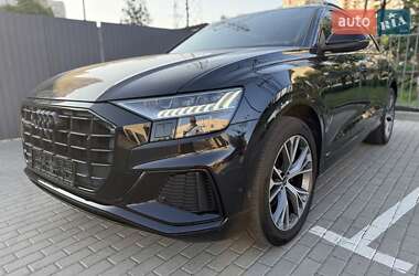Внедорожник / Кроссовер Audi Q8 2022 в Киеве