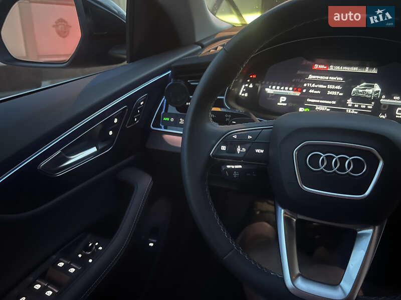 Внедорожник / Кроссовер Audi Q8 2023 в Черновцах