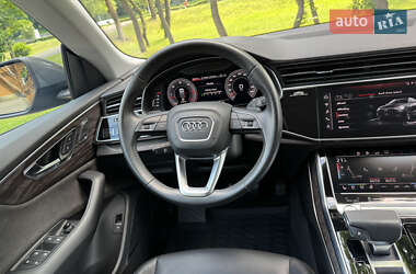 Внедорожник / Кроссовер Audi Q8 2019 в 