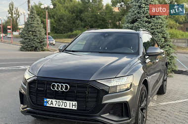 Внедорожник / Кроссовер Audi Q8 2020 в 