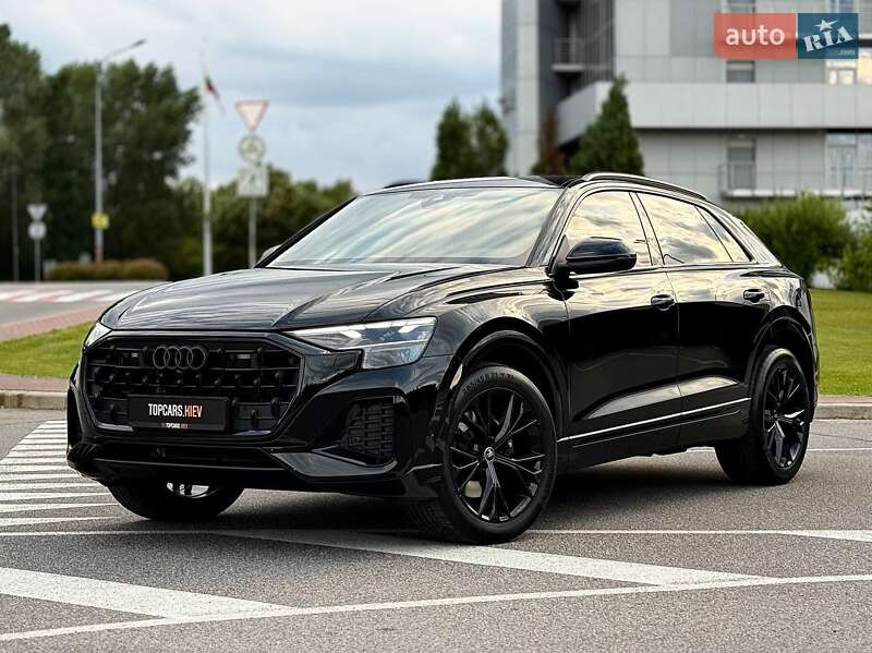 Внедорожник / Кроссовер Audi Q8 2025 в Киеве