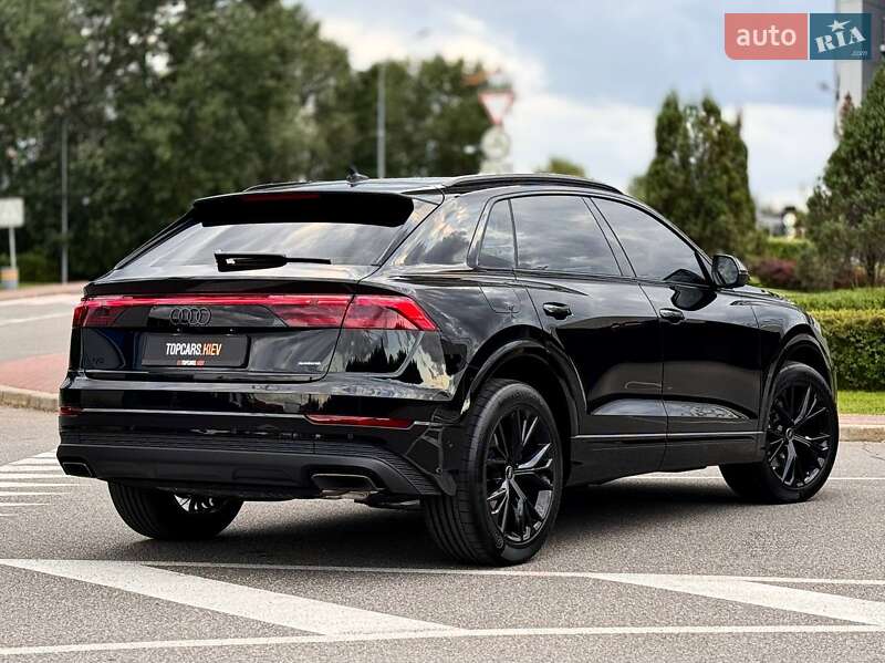 Внедорожник / Кроссовер Audi Q8 2025 в Киеве