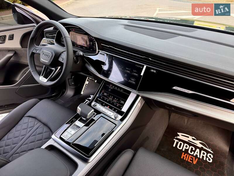Внедорожник / Кроссовер Audi Q8 2025 в Киеве