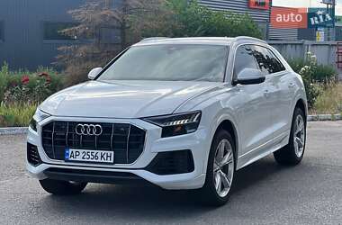 Внедорожник / Кроссовер Audi Q8 2023 в 