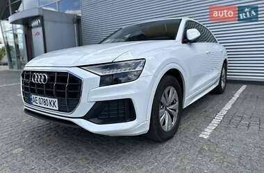 Внедорожник / Кроссовер Audi Q8 2023 в 